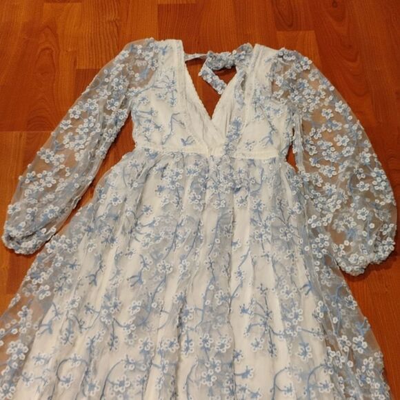 Just Me Blue Floral Lace  Women's Maxi Dress Size Small - Picture 8 of 8